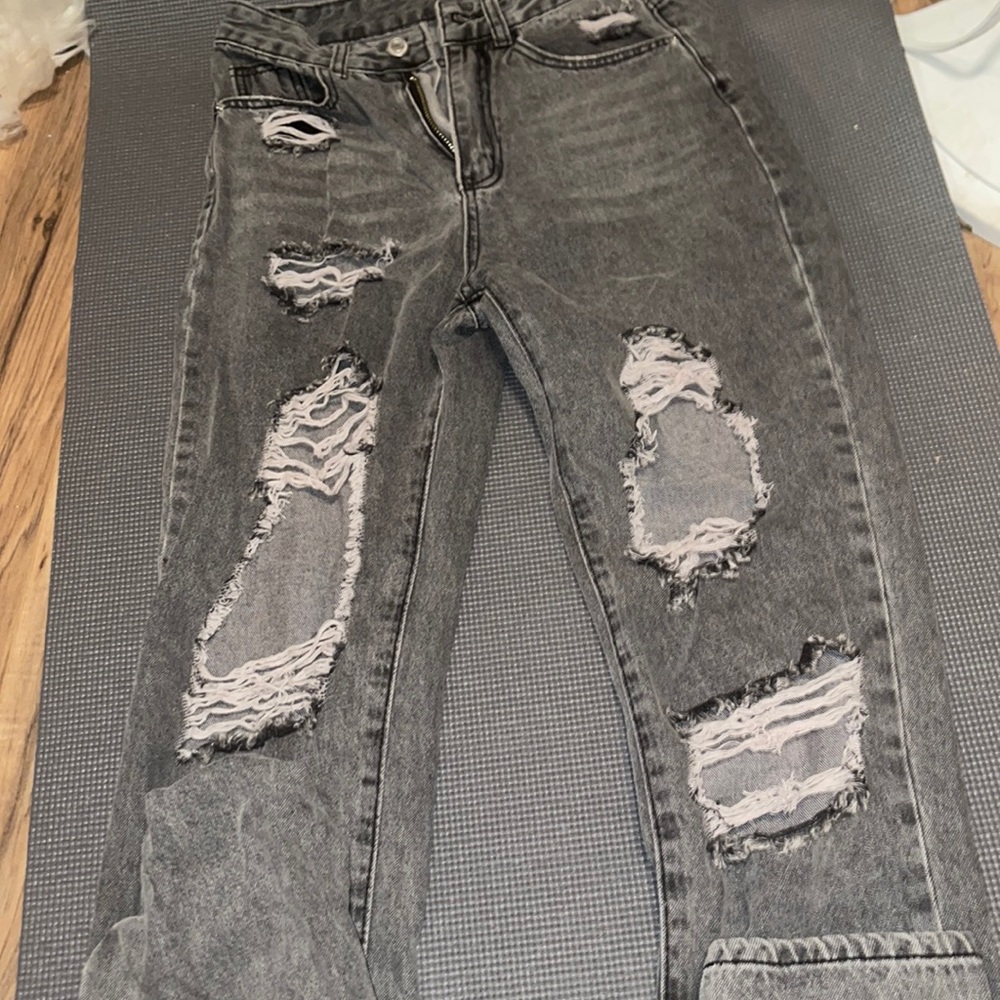doesn’t fit me anymore, no staining great condition